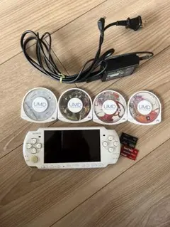 お値下げ❣️SONY PSP3000 ホワイト 作動未確認 ジャンク　カセット付き