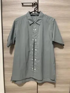 美品】山と道 ULシャツ S(ユニセックス)シルバークラウド - メルカリ