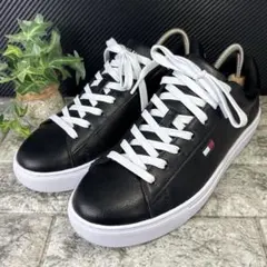 【美品】TOMMY HILFIGERトミーヒルフィガー　ブラック　レザー