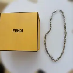 FENDI ロゴ入りシルバーチェーンネックレス