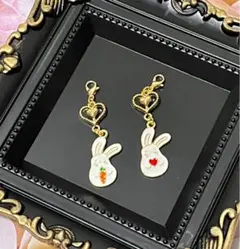 ♡handmade♡限定品❤︎ ハートうさぎちゃん&ニンジンうさぎちゃん チャーム