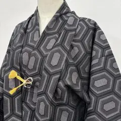 着物 羽織 アンサンブル 単衣 亀甲柄 グレー 正絹 和装のサムネイル