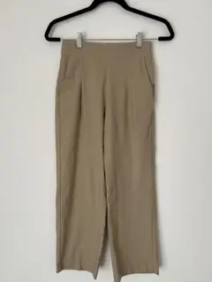 【センスオブプレイス】ベージュ ストレートレッグパンツ