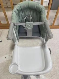 イングリッシーナ　ファスト　ベビーテーブルチェア