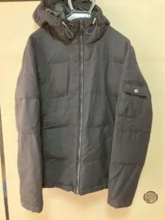 黒いダウンジャケット フード付き　BEAMS