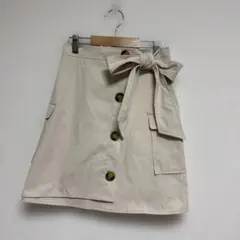 アプレジュール ミニスカート リボン付き ベージュのサムネイル