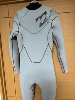 ビラボン ML 3mm 裏起毛 フルスーツ 黒・金 膝パッド付き - メルカリ