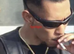 OAKLEY ] 世界的ラッパーIO氏ご着用サングラス ストレートジャケット
