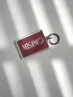 MISAMO サイン入りキーホルダー MOMO