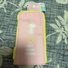 新品未使用　SNOOPY ペンケース　ネオクリッツフラット