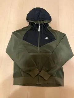 NINE プルジップパーカー