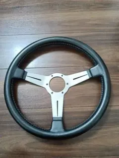 美品 正規品 NARDI ナルディ クラシック ブラックレザー シルバースポークのサムネイル