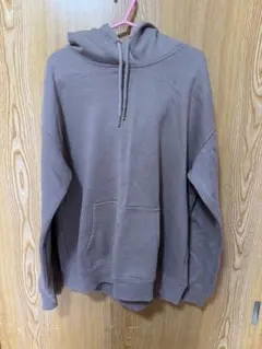 GU ！フード付きスウェット　フード付きトレーナー　フード付きパーカー　Lサイズ