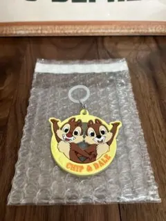 チップとデール ディズニー ラバーキーホルダー　めじるしアクセサリーのサムネイル