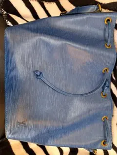 Louis Vuitton エピレザー トートバッグ 青