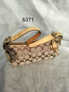 コーチ　アクセサリーポーチ ６３７１