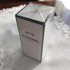 CHANEL N°19 オードトワレ 50ml