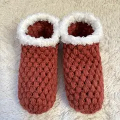 ハンドメイド　ルームシューズ　ルームソックス　手編み　かぎ編み　玉編み　厚手