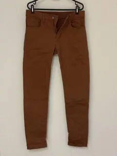 ブラウン チノパン