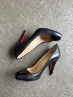 【美品】Christian Louboutin 黒 レザーハイヒール