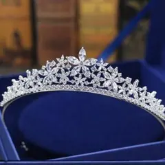 ティアラ シルバーティアラ フラワーモチーフ クリスタル 【X0103】