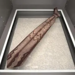 ブラウン波模様シルクネクタイのサムネイル