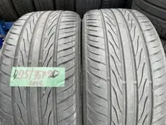 中古タイヤ2本セット！225/35R20 輸入タイヤ 2012年製造のサムネイル