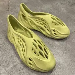 【出品最終日❗️】yezzy フォームランナー 28.5cm