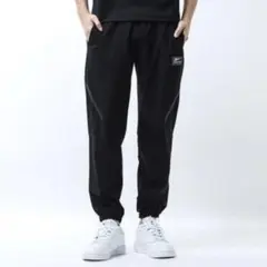Reebok トレーニングパンツ　Sサイズ