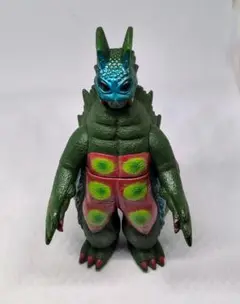 2025年最新】蛾超獣ドラゴリーの人気アイテム - メルカリ