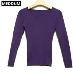 良品（メデューム ）MEDDUM　 細リブニットセーター　きれいめ　Sサイズ相当のサムネイル