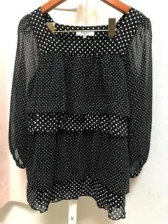 値下げ！美品☆ナチュラルビューティベーシック 　黒と白ドットM