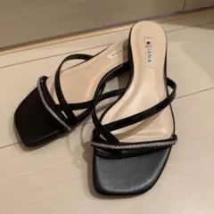 DIANA サンダル ブラック ストラップのサムネイル