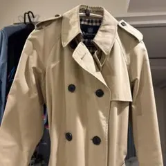 アクアスキュータム トレンチコート