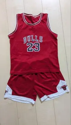 BULLS ユニフォーム JORDAN 23番 赤　150 上下2枚セット