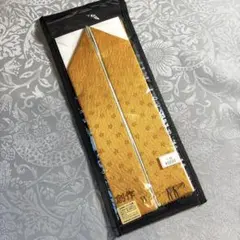 【新品 未使用 自宅保管品】金色 二重仕立て 重ね襟 着付けピン付き 振袖 袴