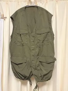 ナイロンベスト ベスト