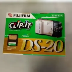 FUJIFILM DS-20 クリップ・イットデジタルカメラ - メルカリ