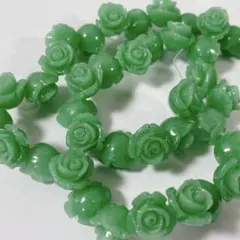 dr351/SALE！人工石◇バラ　ライトグリーン　約12mm1連