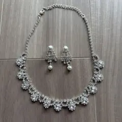 ブライダルアクセサリーセット(ネックレスとピアス)