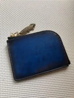 ハンドメイド 本革 レザー　手染め　財布　アロワナチャーム ハンドメイド 本革 レザー 手染め 財布 アロワナチャーム - メルカリ