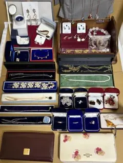 4*0様 0614-2 遺品整理 ネックレス 指輪 アクセサリー まとめ売り 箱