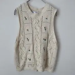 ZARA クリーム ニットベスト ベスト サマーニット 花柄 刺繍