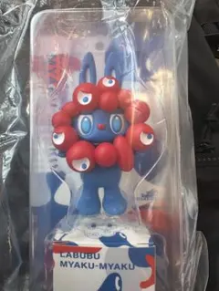 ＬＡＢＵＢＵ ＭＹＡＫＵ－ＭＹＡＫＵストラップ付フィギュア