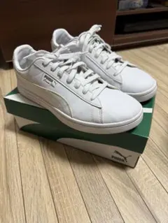 ゴールド スニーカー