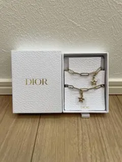 Dior 星型チャーム ゴールド