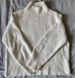 ベージュ アイボリー タートルネックニット Sサイズ