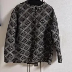 古着　幾何学模様の長袖シャツ