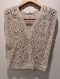 Trish ベージュ レース編み ノースリーブベスト