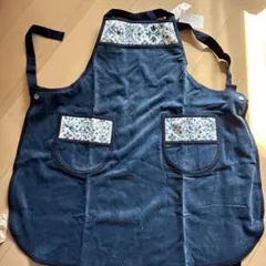 ネイビー花柄ポケットエプロン　ホットマン